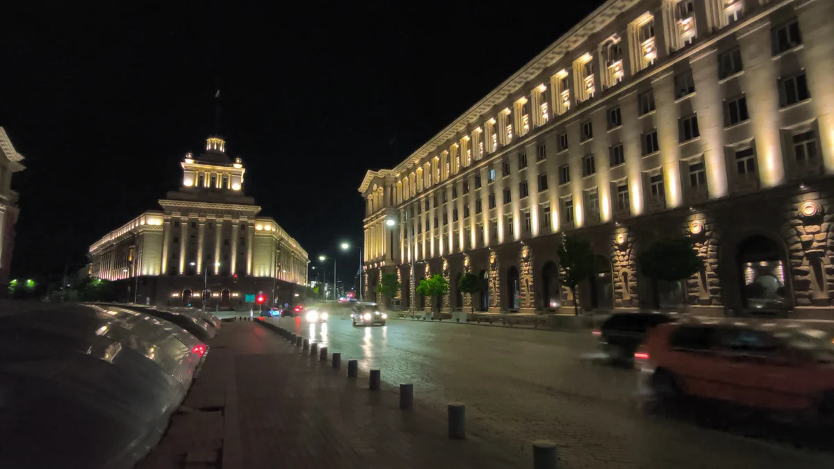 Video screengrabs, low light: 0.6x - (3840x2160px)